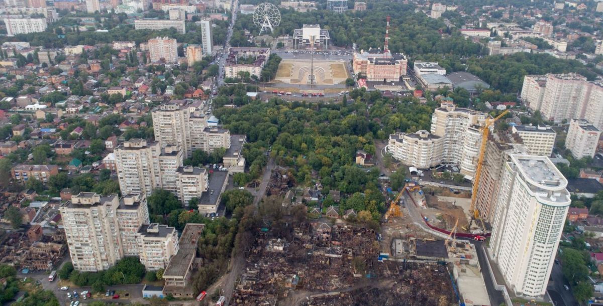 Суд подтвердил вину энергетиков в пожаре на Театральном спуске в Ростове - фото 1