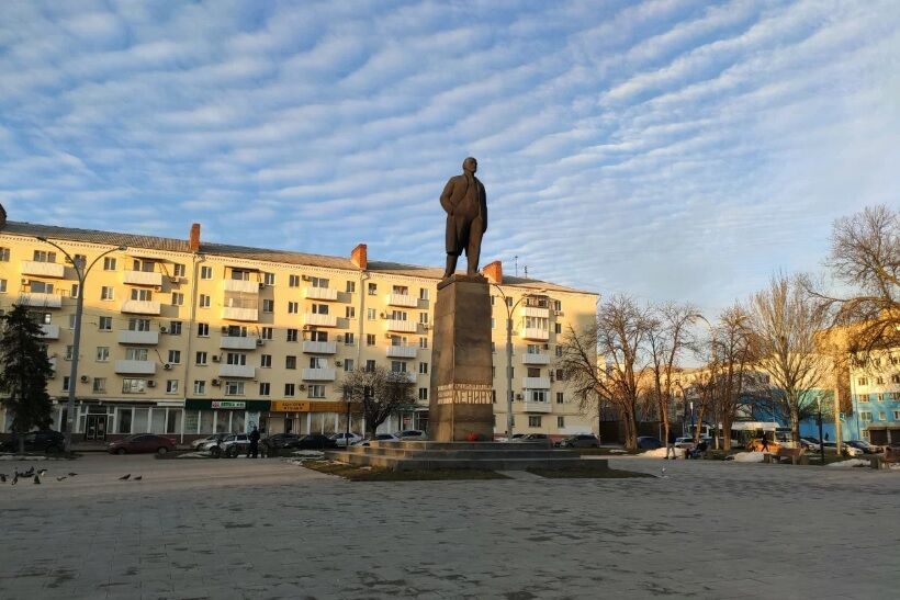 В Ростове ищут подрядчика для реставрации памятника Ленину на Нагибина - фото 1
