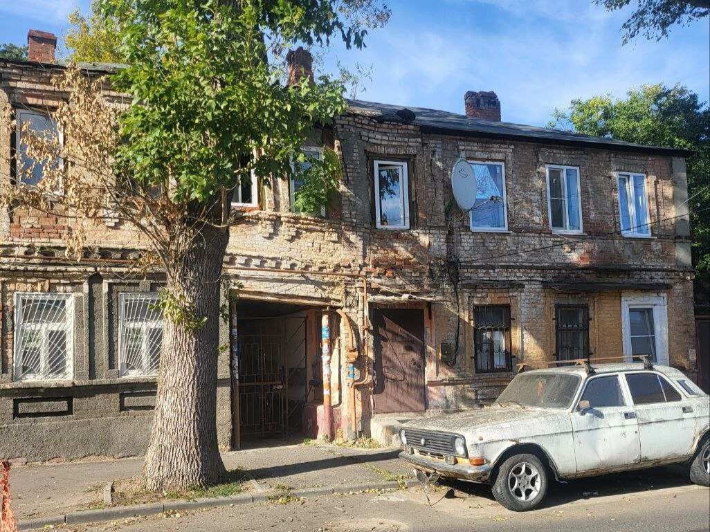 В Ростове усилят контроль за пустующими аварийными домами после пожаров - фото 1