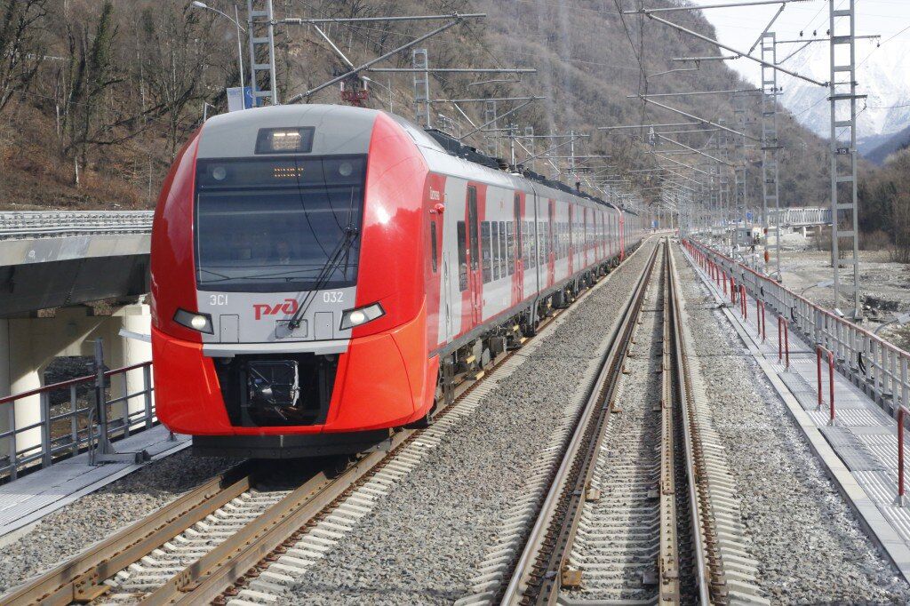 На «Ласточке» в Ростовской области проехали более 880 тыс. пассажиров в 2025 г. - фото 1