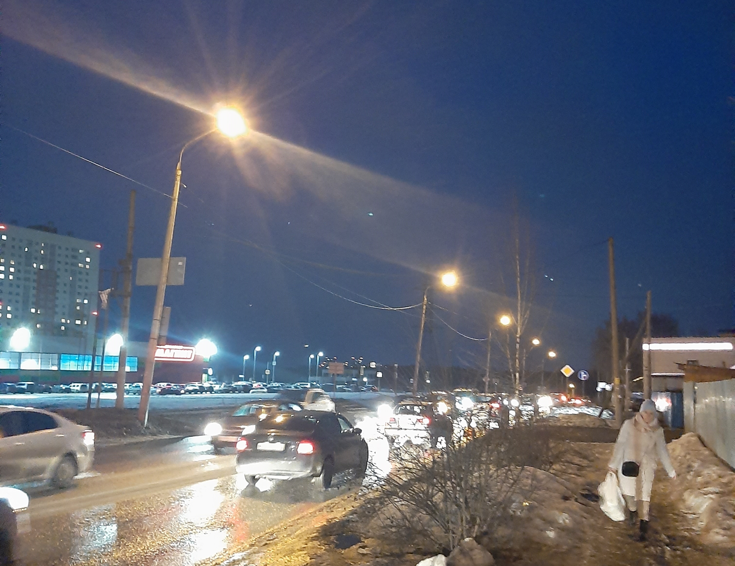 Восстановлено освещение на участке улицы Полярной-Академика Сахарова - фото 1